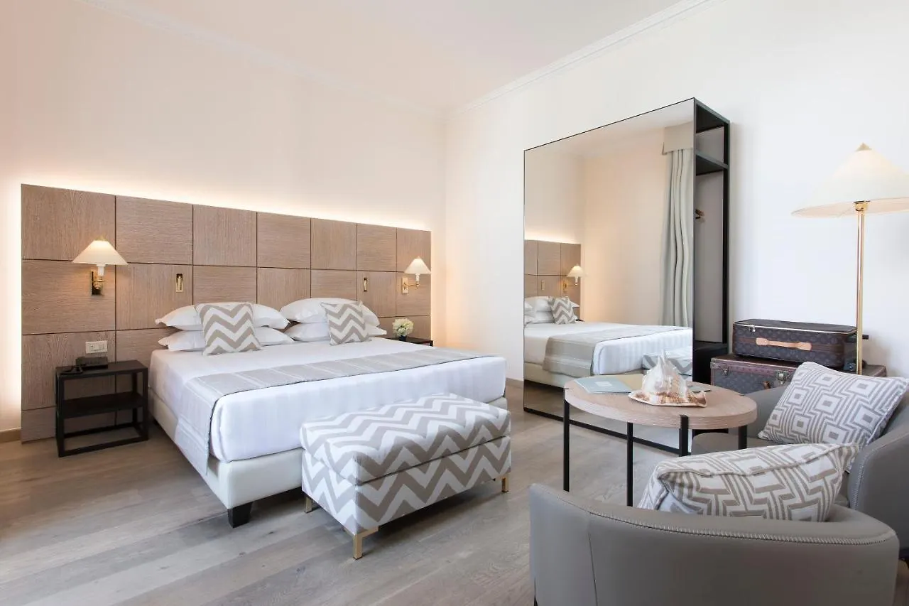 Grand Hotel Arenzano 4*,  Italy